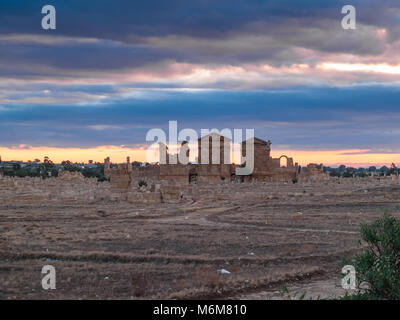 Le site archéologique de Sbeitla est situé à Sbeitla en Tunisie, dans ce qui était la ville romaine de Sufetula et conserve les vestiges de pub important Banque D'Images