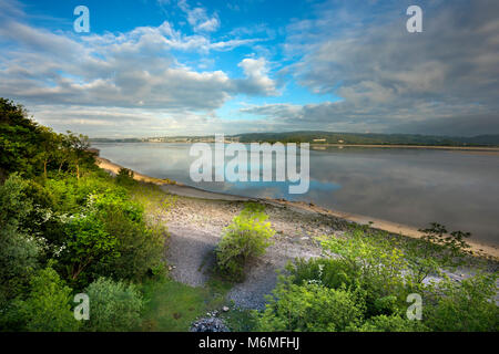 L'estuaire de Kent ; looking towards Grange Over Sands ; d'Arnside, Cumbria, Royaume-Uni Banque D'Images