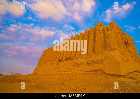 Lever du soleil à Gyz-Gala, ancienne ville de Merv, Turkménistan, grandes Oasis de la route de la soie, Fouded 6e siècle avant notre ère, Site du patrimoine mondial de l'UNESCO Banque D'Images