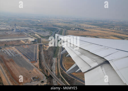 Lufthansa Airbus A321 décollant de l'aéroport international Ben Gourion, Israël Banque D'Images