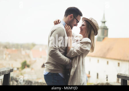 L'amour vrai soulmates et heureux au parc intime Banque D'Images