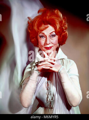 AGNES MOOREHEAD )1900-1974) comme dans la série télévisée Endora Betwitched Banque D'Images