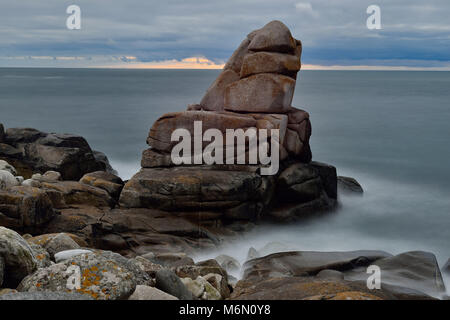 Ile de Batz island (Bretagne, nord-ouest de la France) : ÒTrou SerpentÓ de serpent (Trou) rock formation Banque D'Images