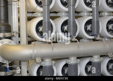 De l'eau Osmose inverse l'équipement à l'intérieur de l'usine Banque D'Images