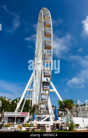 TORQUAY, Royaume-Uni - 20 septembre 2016 - French Riviera un 60 pieds de la roue ferris wheelin Torquay Devon, Angleterre Banque D'Images