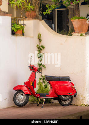 Italien rouge Vespa PK 50 S de cyclomoteurs Banque D'Images