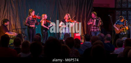 Kelso Folk Festival 2017 - Entreprise du Nord, primé jeune groupe Banque D'Images