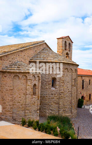 Église Santa Cecilia, une église romane qui abrite l'œuvre de peintre irlandais Sean Scully, dentelé sur la montagne de Montserrat, près de Barcelo Banque D'Images