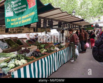 Marché alimentaire paris france kiosque de légumes légumineuses Banque D'Images