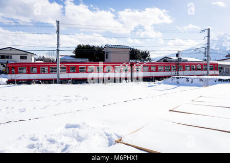 Japan Railways. C'est très pratique pour les visiteurs de voyager autour de Kawaguchi, le Japon. Banque D'Images