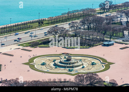 Vue aérienne de la fontaine de Buckingham dans Grant Park Banque D'Images