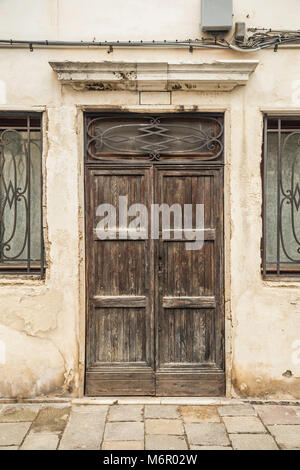 De vieilles fenêtres et portes, Venise, Italie Banque D'Images