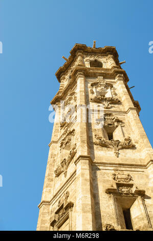 Valencia, Espagne - 24 Février 2018 : La tour de l'église de Santa Catalina Banque D'Images