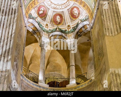 RAVENNA, ITALIE - février 25, 2018 : le magazine d'affaires américain Forbes a choisi de Ravenne et ses mosaïques dans la Basilique de Saint Vitalis comme l'un des 5 worl Banque D'Images