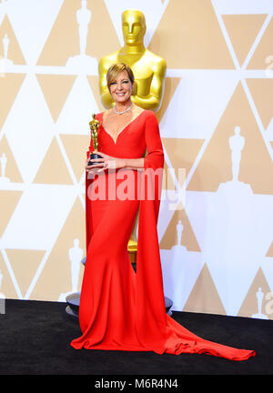 Allison Janney, lauréat du prix du second rôle féminin pour ?I, Tonya ? Pose dans la salle de presse au cours de la 90th Annual Academy Awards au Hollywood & Highland Center le 4 mars 2018 à Hollywood, Californie. Banque D'Images