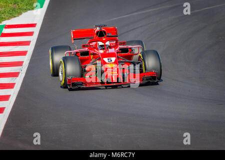 Montmelo, Catalogne, Espagne. Mar 6, 2018. Sebastian Vettel, Ferrari F1 Team driver vu au cours de la 1re journée de la deuxième semaine de la F1 au circuit de Barcelona-Catalunya jours d'essai. Credit :   4635.jpg MA SOPA/Images/ZUMA/Alamy Fil Live News Banque D'Images