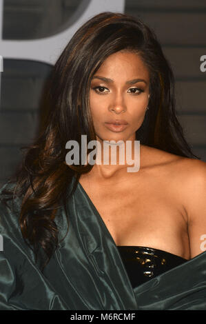 Participant à la CIARA 2018 Vanity Fair Oscar Party hosted by Radhika Jones à Wallis Annenberg Center for the Performing Arts le 4 mars 2018 à Beverly Hills, Californie. | Verwendung weltweit Banque D'Images