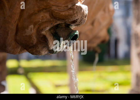 Eau du puits en monastère de Batalha, Portugal Banque D'Images