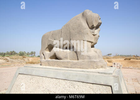 Photo de la statue du lion de Babylone dans l'ancienne ville de Babylone, et le lion est fait de pierre dure. Banque D'Images