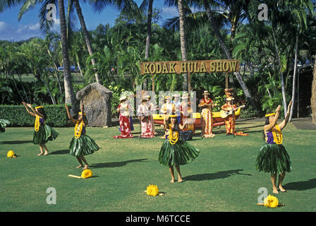 Historique 1994 HAWAII HULA KODAK DANSEURS SIGNE SHOW WAIKIKI HONOLULU OAHU HAWAII USA SHELL Banque D'Images