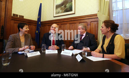 Les dirigeants de Westminster (gauche-droite) de la Partie Verte Caroline Lucas, libéral-démocrate Vince Cable, SNP's Ian Blackford et Liz du Plaid Cymru Saville-Roberts rencontrez pour un sommet Brexit au Palais de Westminster, Londres. Banque D'Images