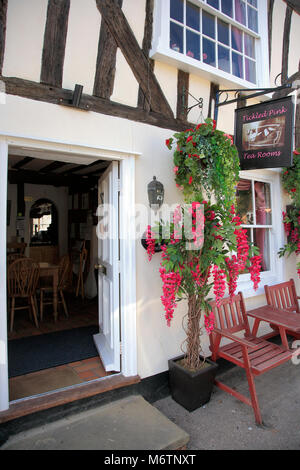 Boutiques le long de la rue principale, Lavenham village, comté de Suffolk, Angleterre, RU Banque D'Images