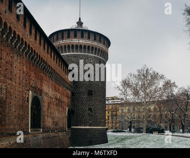 Le château des Sforza, Italien : Castello Sforzesco de Milan, dans le nord est Banque D'Images