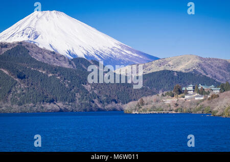 Vue du mont Fuji depuis le lac Ashi, Japon Banque D'Images