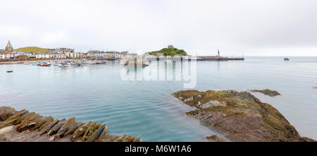 Un panorama de l'Harbour avec MV aux côtés d'Oldenburg. Banque D'Images