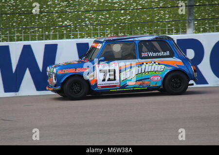 Mini 7 Racing au circuit de Rockingham Motor Speedway Mai 2015 Banque D'Images