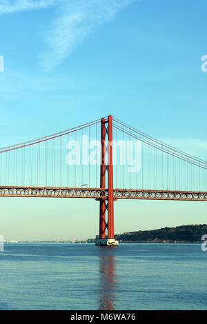 Le pont du 25 avril, Lisbonne, Portugal Banque D'Images