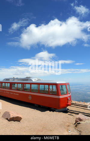 4610, CO, USA - Le 19 juillet 2016 : Manitou et Pike's Peak Railway au sommet de la montagne à Manitou Springs, Colorado Banque D'Images