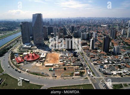 Organisation des Nations Unies Centre d'affaires, CENU, Avenida Eng. Luis Carlos Berrini, Sao Paulo, Brésil Banque D'Images