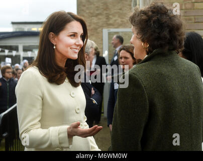 La duchesse de Cambridge Kate Middleton chez Pegasus School Oxford. Richard Cave 06.03.18 Banque D'Images