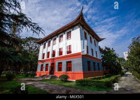 Chengdu, Chengdu, Chine. 7 mars, 2018. Chengdu, Chine 7 mars 2018 : Le plus beau bâtiment à l'Université du Sichuan à Chengdu, dans le sud-ouest de la province chinoise du Sichuan. Crédit : SIPA Asie/ZUMA/Alamy Fil Live News Banque D'Images