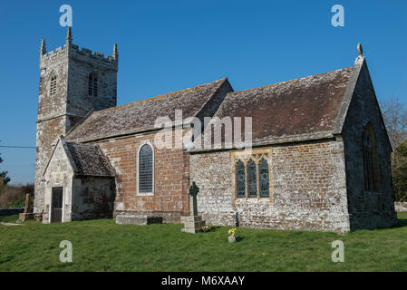 L'église paroissiale de St Mary, Almer, Dorset est un 12e siècle bâtiment classé grade 1. Banque D'Images