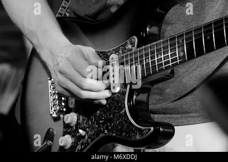 Joueur de guitare électrique Banque D'Images