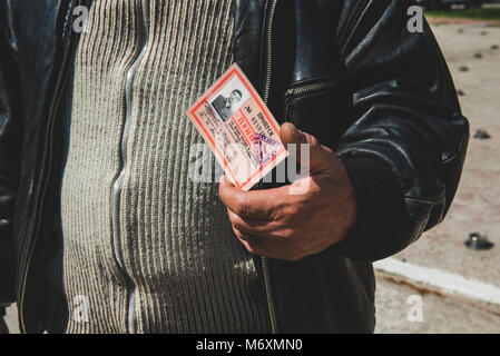 L'Ukraine, Tchernobyl : anciens syndics de la place principale de Tchernobyl pour le 30e anniversaire. Photo : Alessandro Bosio Banque D'Images