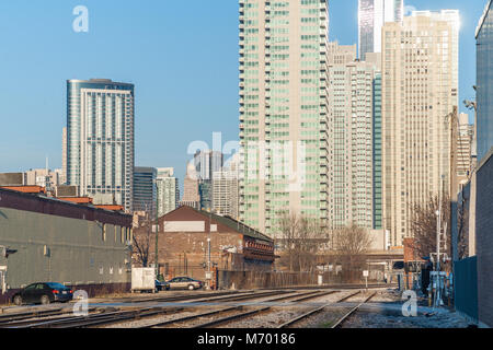 Des voies de chemin de fer passagers Metra près du centre-ville de Chicago Banque D'Images