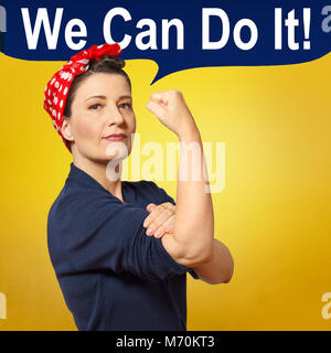 Résistant et sûr de femme avec un poing fermé, bulle de texte, nous pouvons le faire, rendre hommage à l'icône américaine à riveter Rosie, format carré Banque D'Images