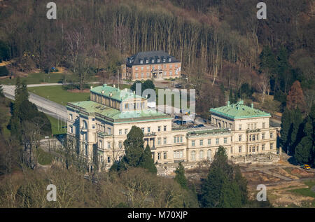 Villa Huegel, ancienne maison de famille de la famille Krupp, ci-dessus, d'aviron et Baldeneysee, l'ETUF à Essen en NRW. Essen, Ruhr, l'Rhine-Westph Banque D'Images