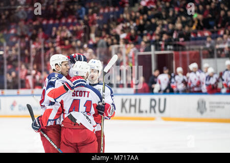 Moscou, Russie. 7 mars, 2018. Les joueurs de CSKA célébrer lors d'une notation KHL play-off match entre Moscou CSKA et Spartak de Moscou, Russie, le 7 mars 2018. Credit : Wu Zhuang/Xinhua/Alamy Live News Banque D'Images