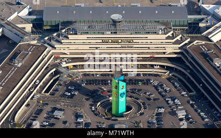 Vue aérienne, l'aéroport de Cologne / Bonn - Konrad Adenauer, l'aéroport de Cologne-Bonn, d'aéronefs à l'arrivée les doigts, tablier, tablier de l'aéroport, Terminal 2 de Konrad- Banque D'Images