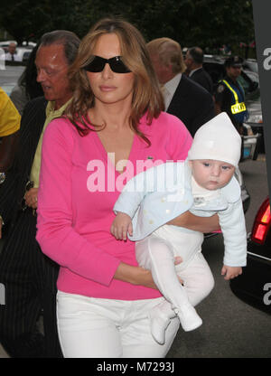 DONALD TRUMP ET BÉBÉ MELANIA & BARRON 2006 Photo de John Barrett-PHOTOlink Banque D'Images