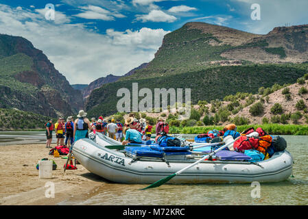 La préparation de voyage de rafting sur la rivière Green Canyon de Lodore à partir de portes de l'établissement Lodore, Dinosaur National Monument, Colorado, USA Banque D'Images