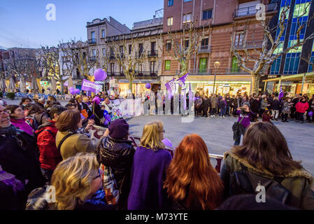 Mataro, Espagne. Mar 8, 2018. Manifestation à Mataró dans 'dia de la mujer" (Journée internationale des femmes). Grève du 8 mars 2018 Crédit : Eduardo Fuster Salamero/Alamy Live News Banque D'Images