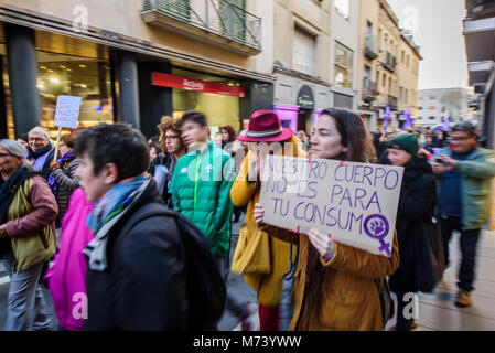 Mataro, Espagne. Mar 8, 2018. Manifestation à Mataró dans 'dia de la mujer" (Journée internationale des femmes). Grève du 8 mars 2018 Crédit : Eduardo Fuster Salamero/Alamy Live News Banque D'Images