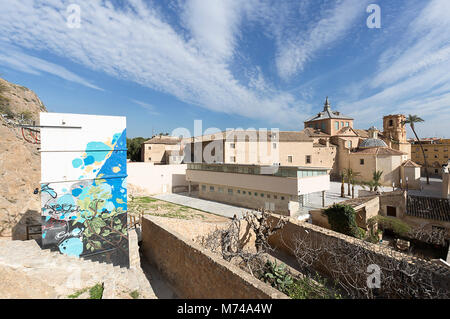 Orihuela, Espagne : 26 Février, 2018. La façade extérieure du couvent Santo Domingo de Orihuela, également connu comme le patriarche Loazes l'école. Province d'un Banque D'Images