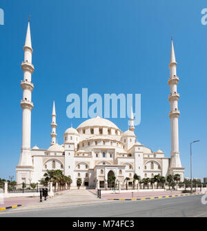 La Mosquée Sheikh Zayed, Fujairah, Émirats Arabes Unis Banque D'Images