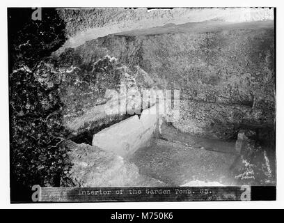 Cette image montre l'intérieur du tombeau du jardin à Jérusalem, un site historique et religieux important que l'on croit être le lieu de sépulture de Jésus-Christ. Banque D'Images